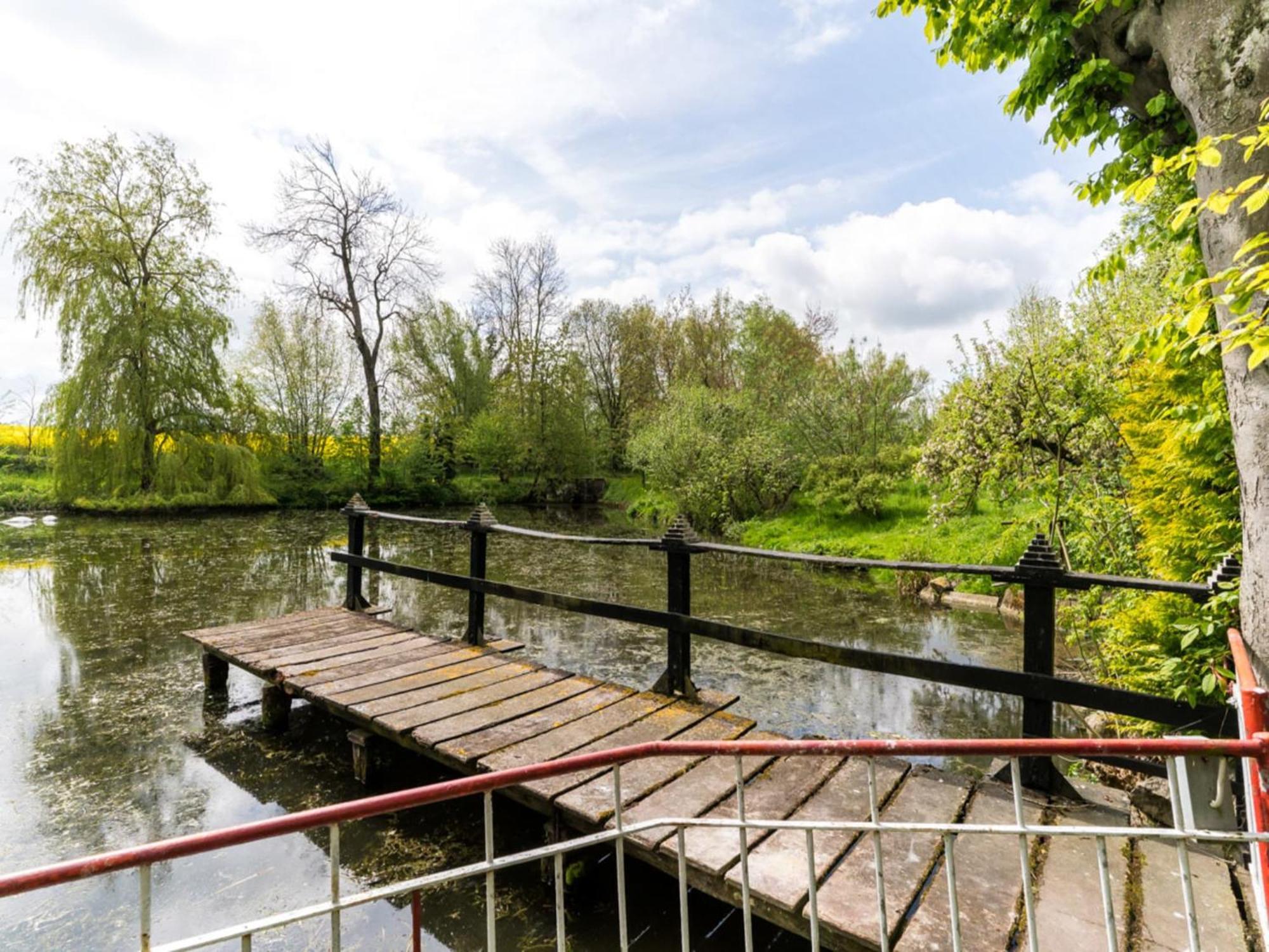 Lake View Apartment In Klein Pravtshagen With Garden Kültér fotó